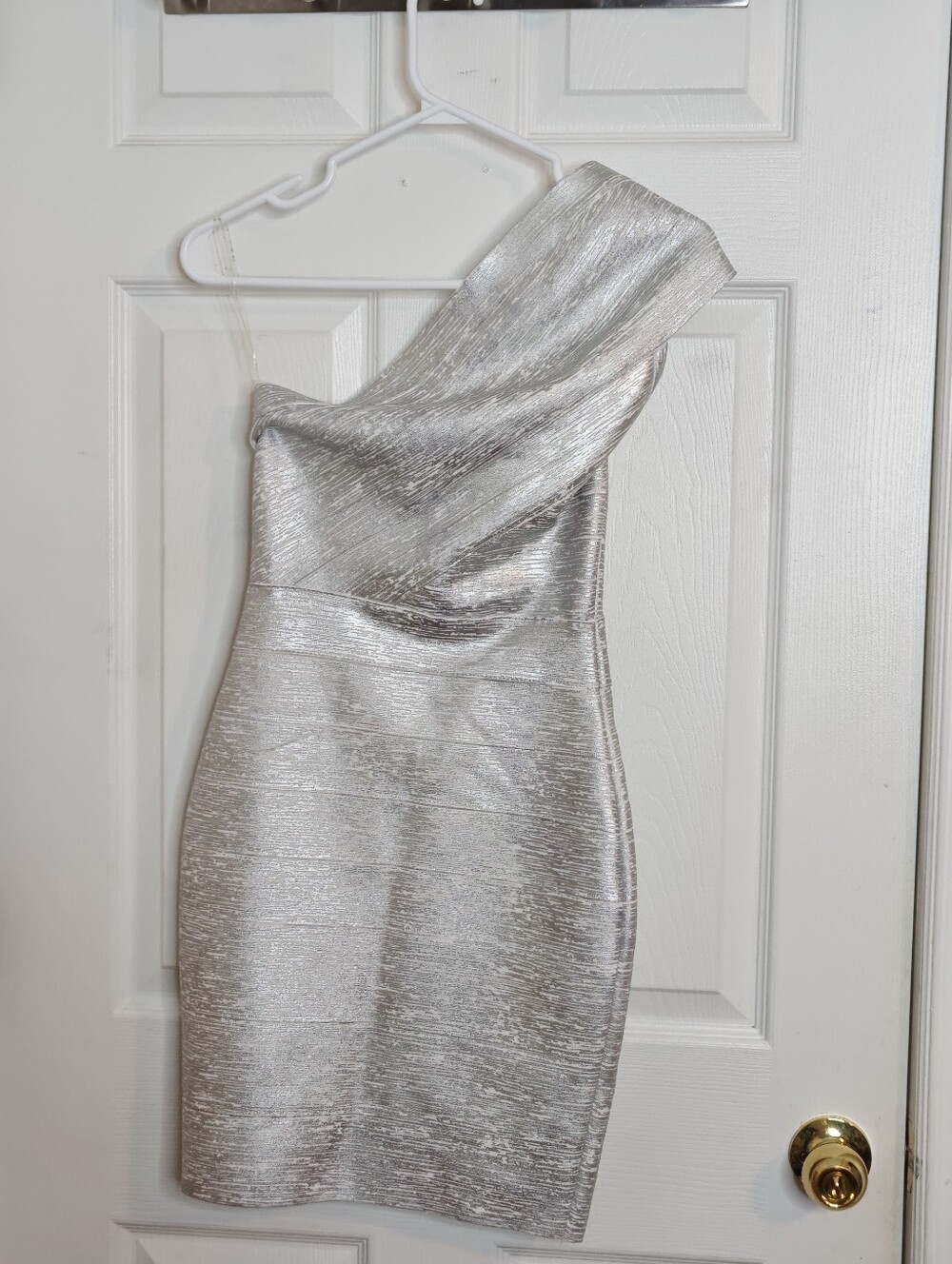 Bella Barnett One-Shoulder Silver Metallic Bodycon Knee Length Dress Size S
